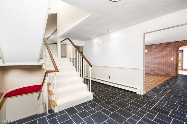 10124 Barr Road, Brecksville, OH 44141