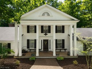 10124 Barr Road, Brecksville, OH 44141