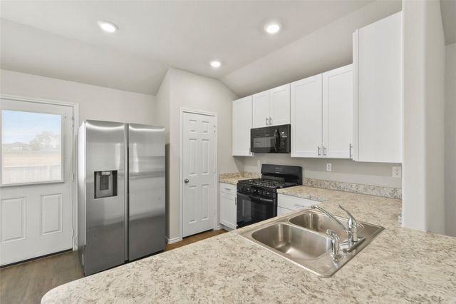 363 Cumberland Forest Drive, Magnolia, TX 77354