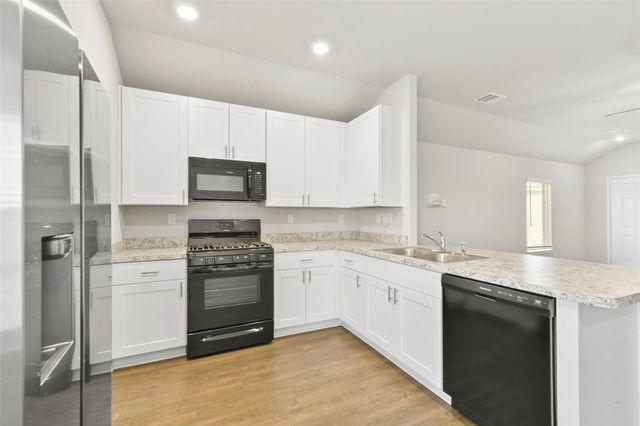 363 Cumberland Forest Drive, Magnolia, TX 77354