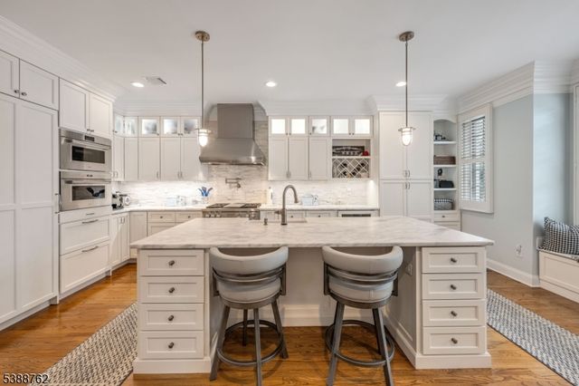 23 Community Pl, Morristown Town, NJ 07960