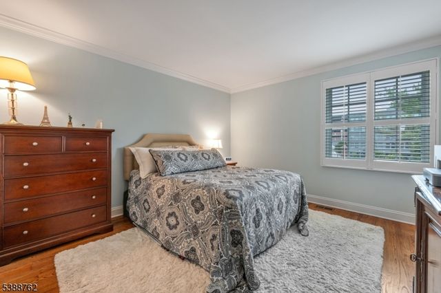 23 Community Pl, Morristown Town, NJ 07960