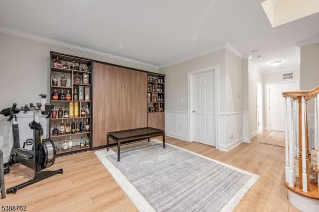 23 Community Pl, Morristown Town, NJ 07960