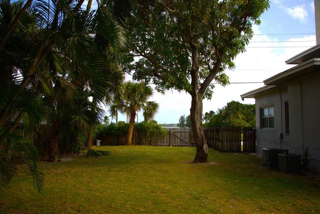 5701 N Flagler Drive, West Palm Beach, FL 33407