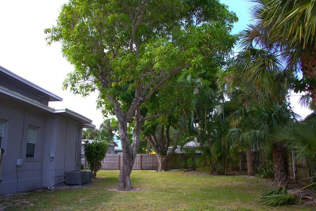 5701 N Flagler Drive, West Palm Beach, FL 33407