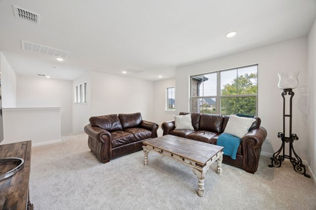 1877 Lakemont Drive, Van Alstyne, TX 75495