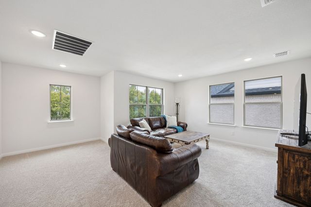 1877 Lakemont Drive, Van Alstyne, TX 75495