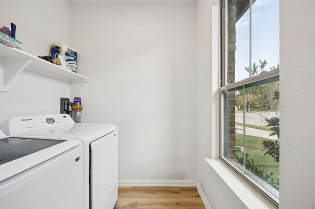 1877 Lakemont Drive, Van Alstyne, TX 75495