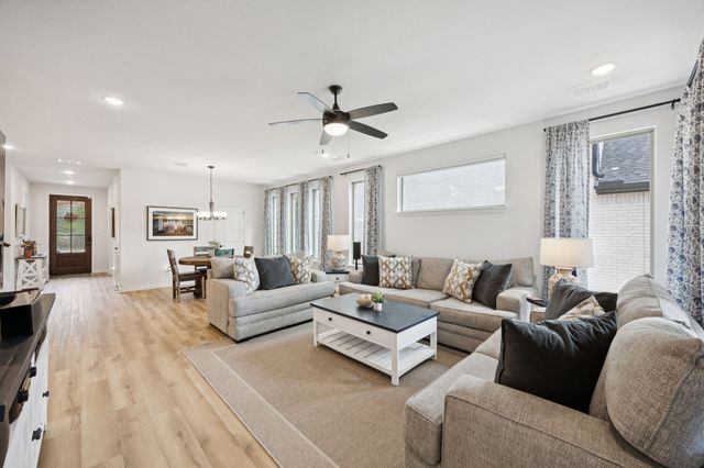 1877 Lakemont Drive, Van Alstyne, TX 75495