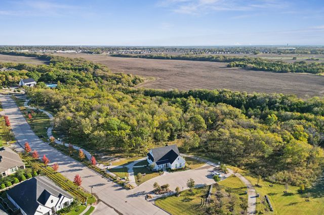 1877 Lakemont Drive, Van Alstyne, TX 75495