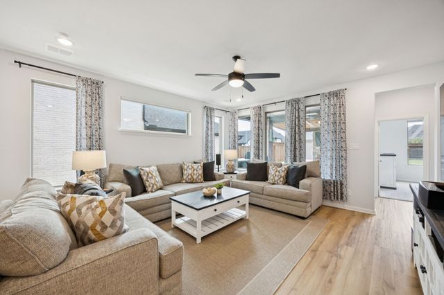 1877 Lakemont Drive, Van Alstyne, TX 75495