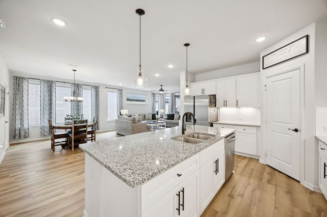 1877 Lakemont Drive, Van Alstyne, TX 75495