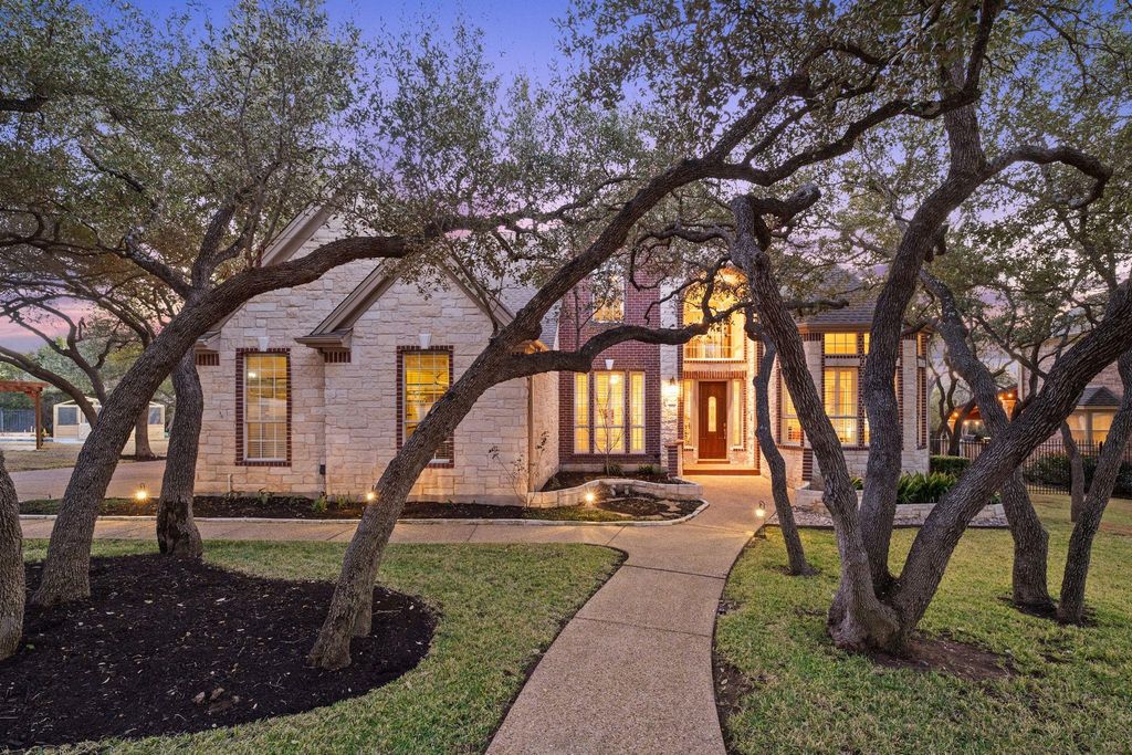 2614 Collingwood DR, Round Rock, TX 78665