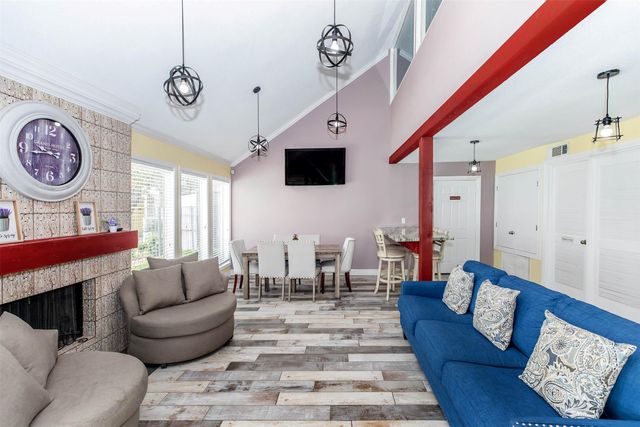 10402 Sandpiper Drive 11-156, Houston, TX 77096