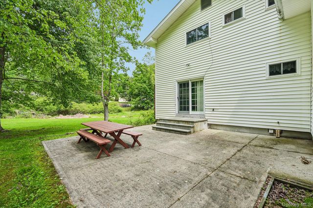 2289 Sultana Drive, Yorktown Heights, NY 10598
