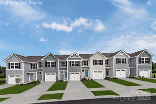 1523 39TH Avenue Loop NE 2, Hickory, NC 28601