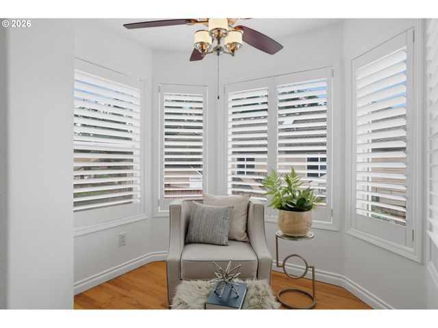 14351 Se CRESTVIEW Dr, Clackamas, OR 97015