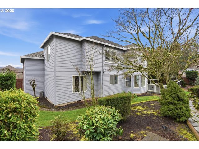 14351 Se CRESTVIEW Dr, Clackamas, OR 97015