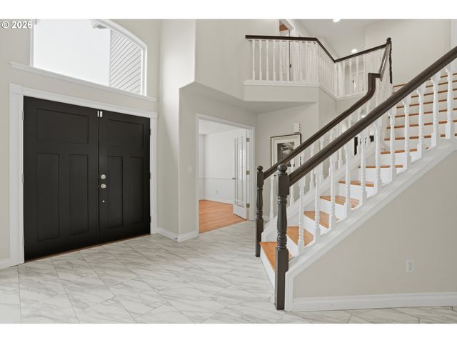 14351 Se CRESTVIEW Dr, Clackamas, OR 97015