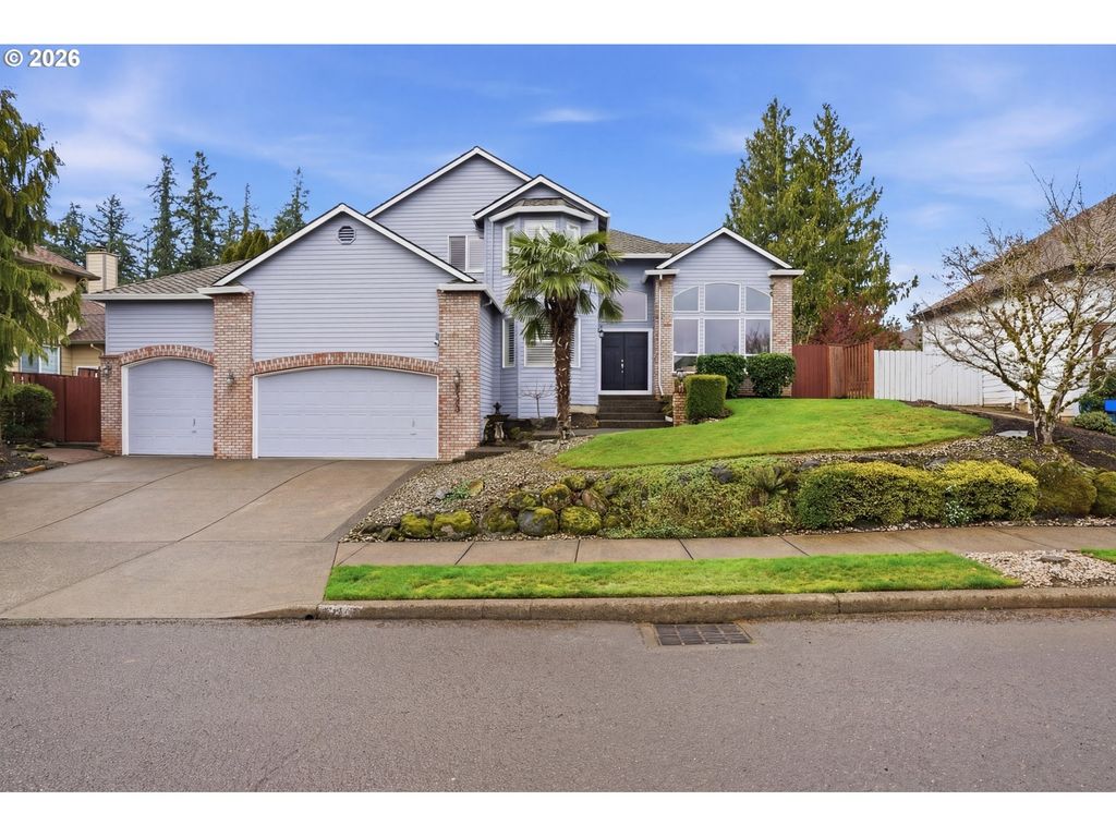 14351 Se CRESTVIEW Dr, Clackamas, OR 97015