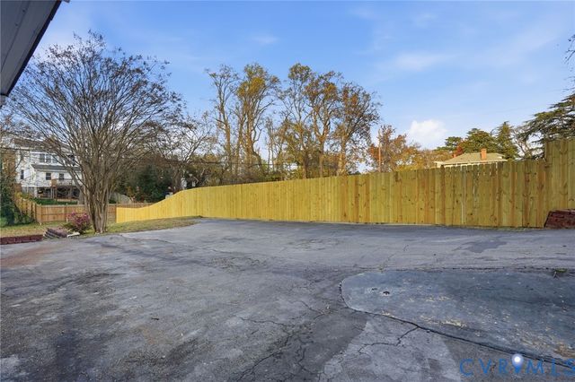 2907 Semmes Ave, Richmond, VA 23225