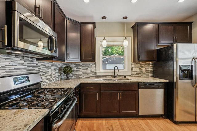 1546 N 49th STREET, Milwaukee, WI 53208
