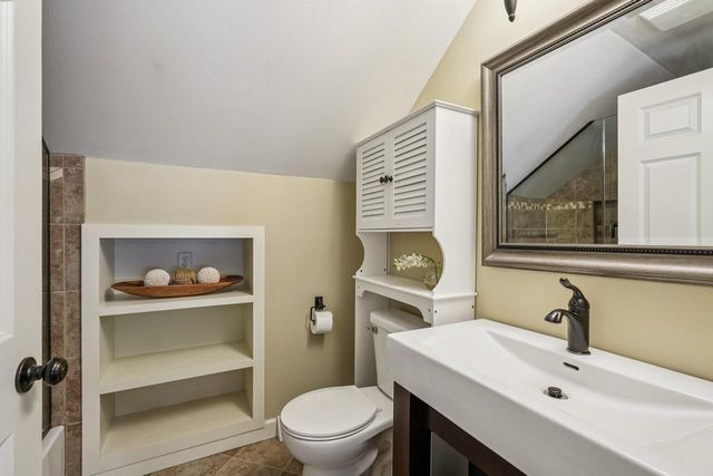 1546 N 49th STREET, Milwaukee, WI 53208