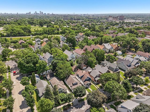 1546 N 49th STREET, Milwaukee, WI 53208