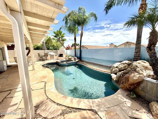 7249 E Softwind Drive, Scottsdale, AZ 85255