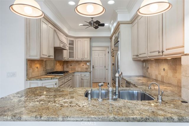 25851 Cordova, Laguna Hills, CA 92653