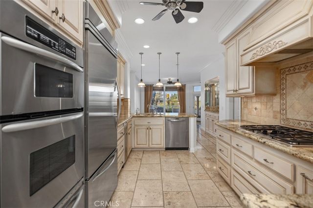 25851 Cordova, Laguna Hills, CA 92653