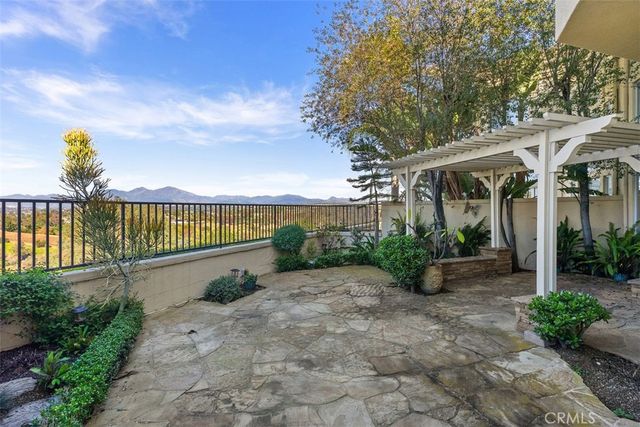 25851 Cordova, Laguna Hills, CA 92653