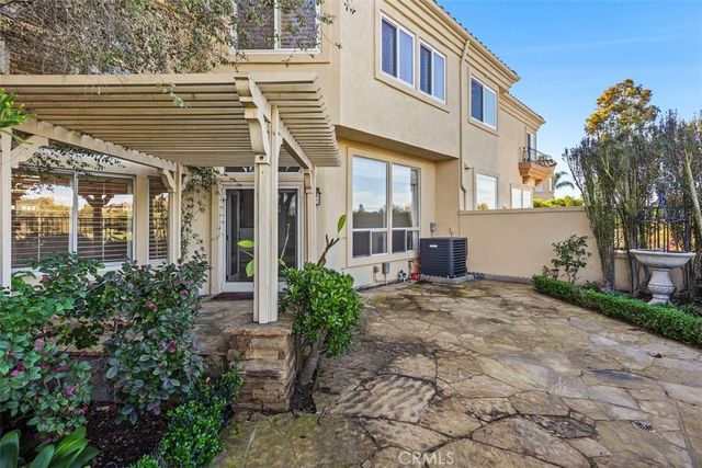 25851 Cordova, Laguna Hills, CA 92653