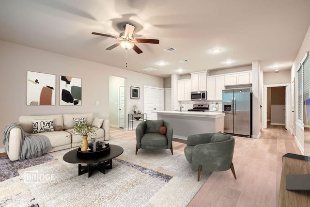 371 Huisache Street, Lake Jackson, TX 77566