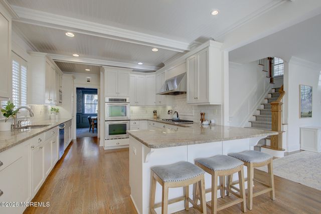 42 Forrest Avenue, Rumson, NJ 07760