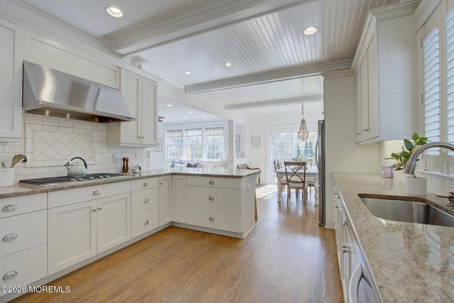 42 Forrest Avenue, Rumson, NJ 07760