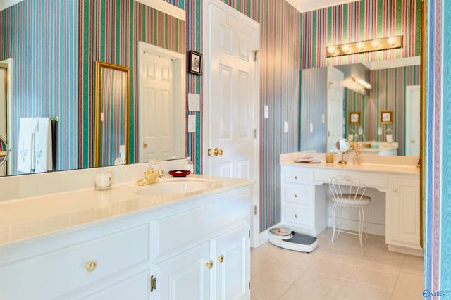 2219 Yorkshire Se, Decatur, AL 35601