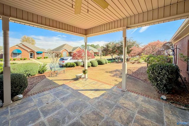 2219 Yorkshire Se, Decatur, AL 35601