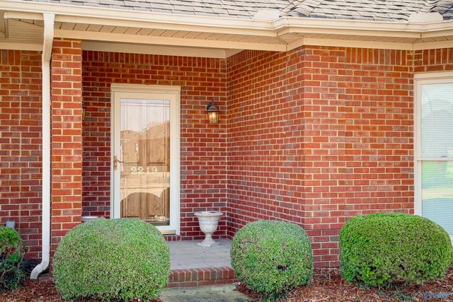 2219 Yorkshire Se, Decatur, AL 35601