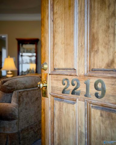 2219 Yorkshire Se, Decatur, AL 35601