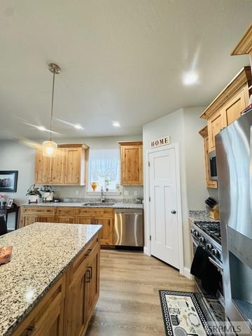 1158 Dolostone, Pocatello, ID 83201