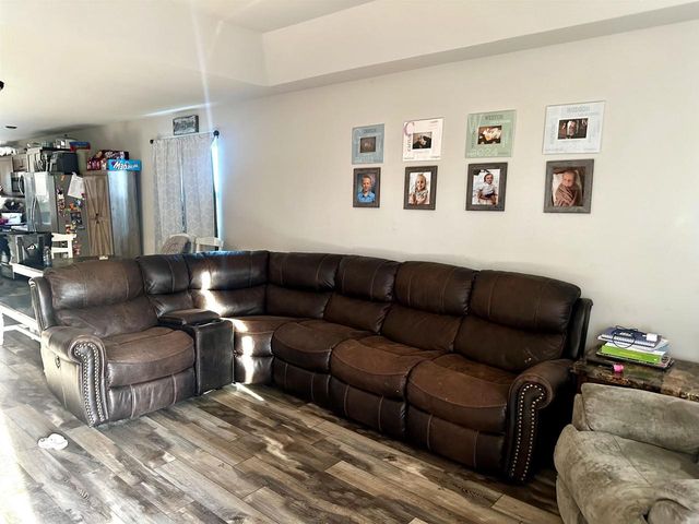 524 S Main Street, Juneau, WI 53039
