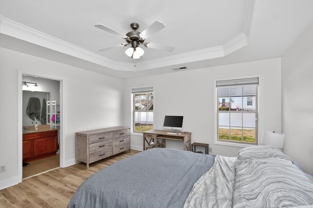 240 Gleneagles Way, Versailles, KY 40383