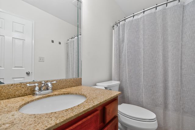 240 Gleneagles Way, Versailles, KY 40383