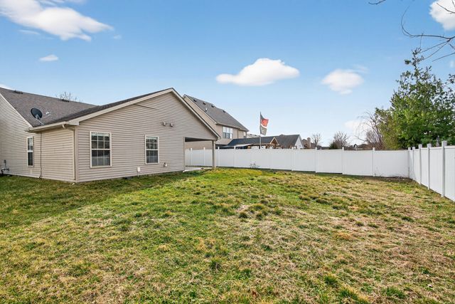 240 Gleneagles Way, Versailles, KY 40383