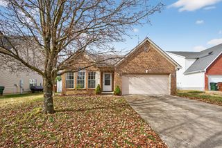 240 Gleneagles Way, Versailles, KY 40383