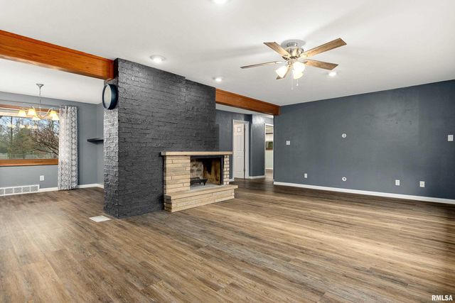 101 ELM Street, Morton, IL 61550