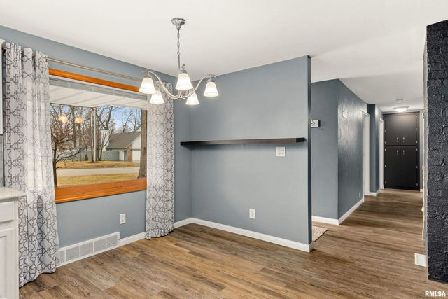 101 ELM Street, Morton, IL 61550