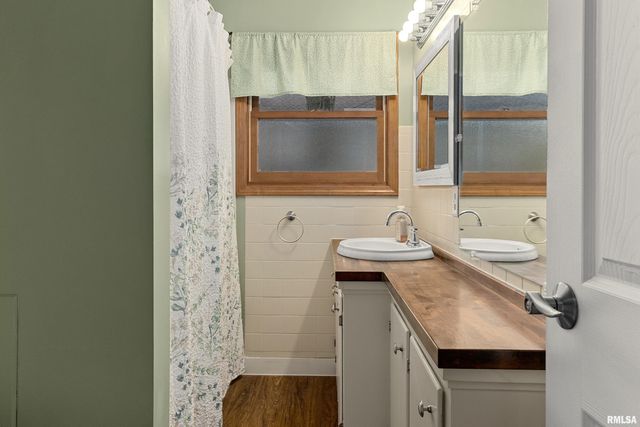 101 ELM Street, Morton, IL 61550