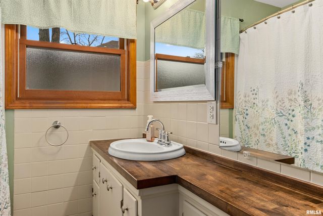 101 ELM Street, Morton, IL 61550